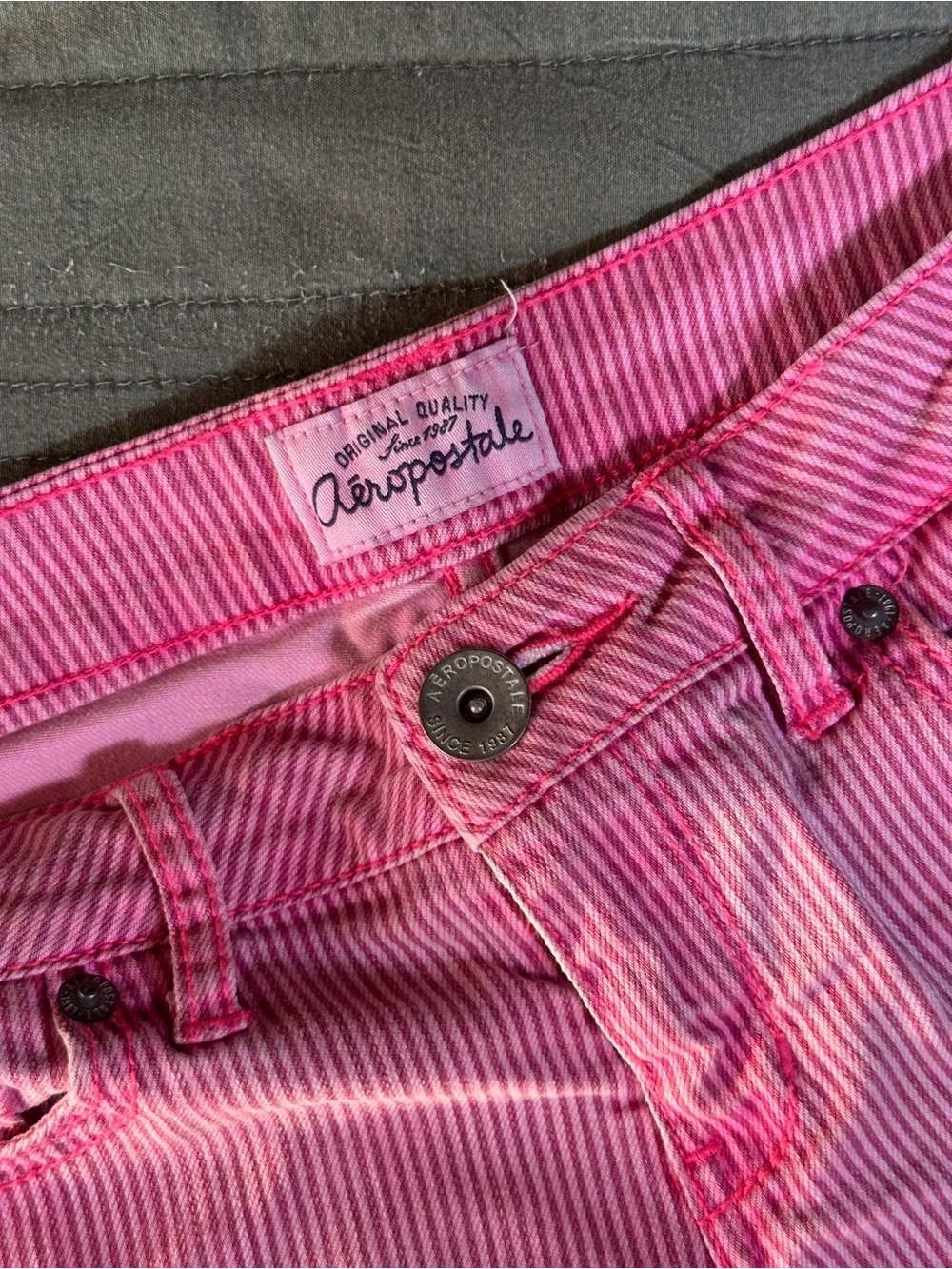 Vintage Y2K Aéropostale Pink Striped Low Rise Micro Denim Shorts Size 5/6 - Picture 4 of 13
